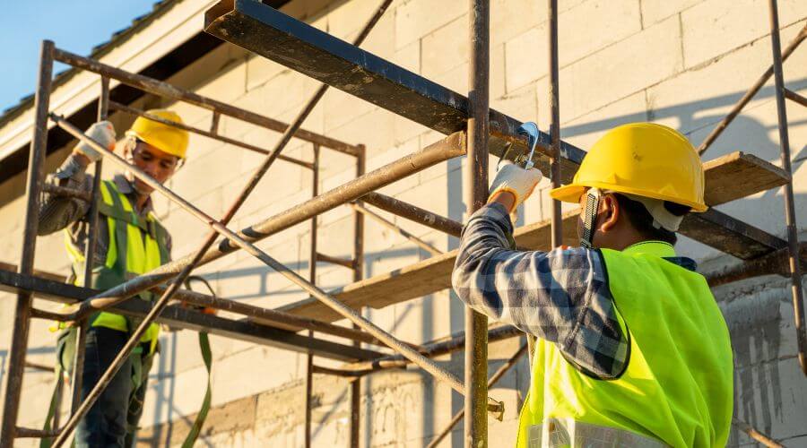Professional gutter cleaning in Scobey, MT